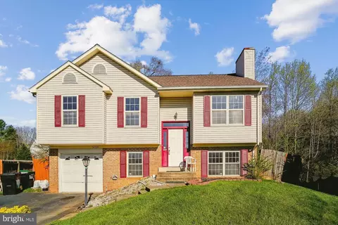 14326 Rehfield Ct, Woodbridge, VA 22193