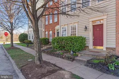 Exterior - 11768 Robert E Lee Dr, Bristow, VA 20136 photo 5 of 9
