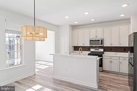 Kitchen - 11768 Robert E Lee Dr, Bristow, VA 20136 photo 9 of 9