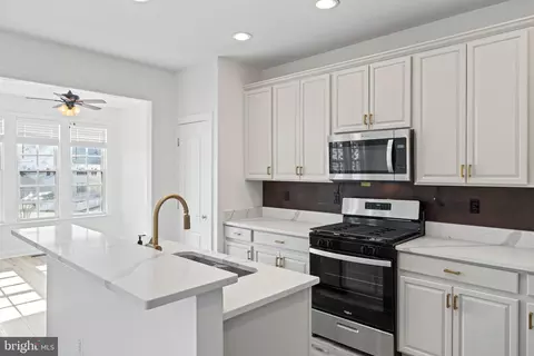 Kitchen - 11768 Robert E Lee Dr, Bristow, VA 20136 photo 1 of 9