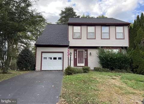 12216 Arabian Pl, Woodbridge, VA 22192
