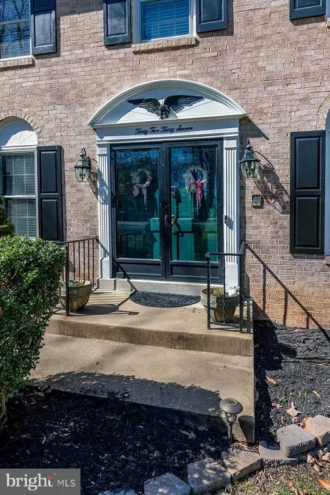 3237 Riverview Dr, Triangle, VA 22172 photo 4