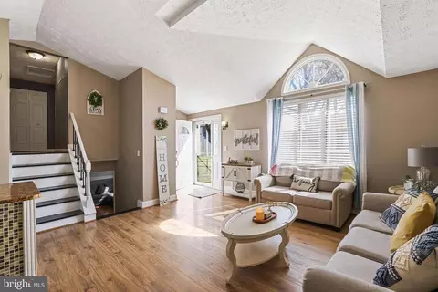 9856 Nimitz Ct, Manassas, VA 20109 photo 6