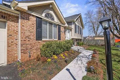 9856 Nimitz Ct, Manassas, VA 20109 photo 5