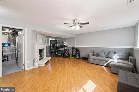 9856 Nimitz Ct, Manassas, VA 20109 photo 44