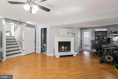 9856 Nimitz Ct, Manassas, VA 20109 photo 42