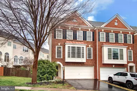 6173 Toledo Pl, Haymarket, VA 20169
