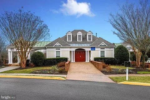 Exterior - 13544 Wembley Loop, Bristow, VA 20136 photo 10 of 11