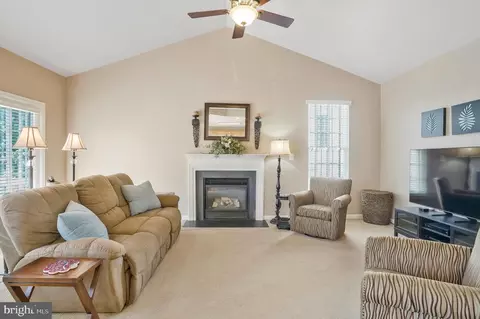 Living - 13544 Wembley Loop, Bristow, VA 20136 photo 3 of 7