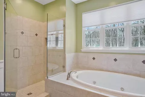 Bath - 13544 Wembley Loop, Bristow, VA 20136 photo 2 of 6