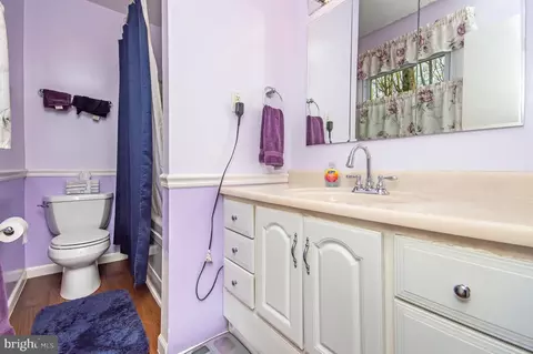 Bath - 7303 Mariposa, Manassas, VA 20112 photo 2 of 3