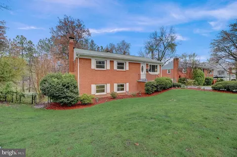 15140 Cloverdale Rd, Woodbridge, VA 22193