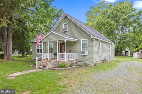 8514 Yorkshire Ln, Manassas, VA 20111