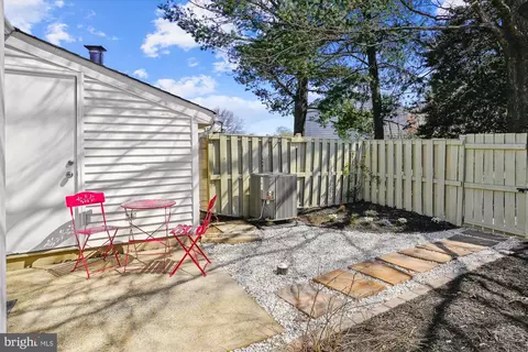 18077 Olde Port Ln, Triangle, VA 22172 photo 23