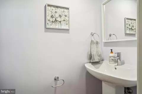 18077 Olde Port Ln, Triangle, VA 22172 photo 13
