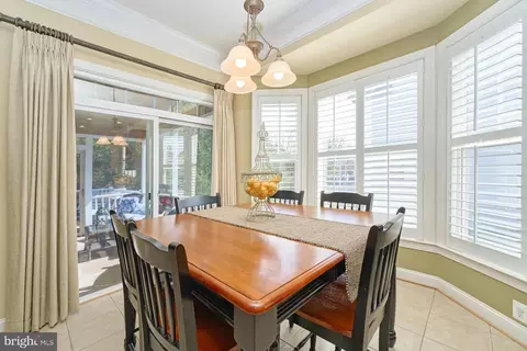 9342 Falling Water Dr, Bristow, VA 20136 photo 16