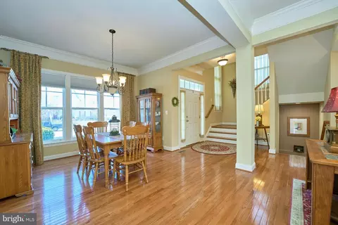 9342 Falling Water Dr, Bristow, VA 20136 photo 5