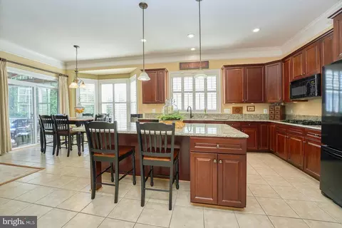 9342 Falling Water Dr, Bristow, VA 20136 photo 14