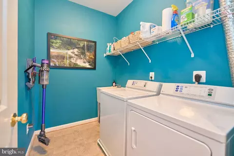 9342 Falling Water Dr, Bristow, VA 20136 photo 32