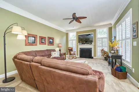9342 Falling Water Dr, Bristow, VA 20136 photo 18
