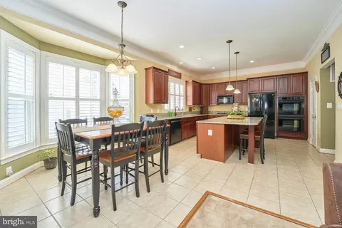 9342 Falling Water Dr, Bristow, VA 20136 photo 15
