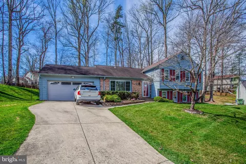 2667 Constitution Cir, Woodbridge, VA 22192