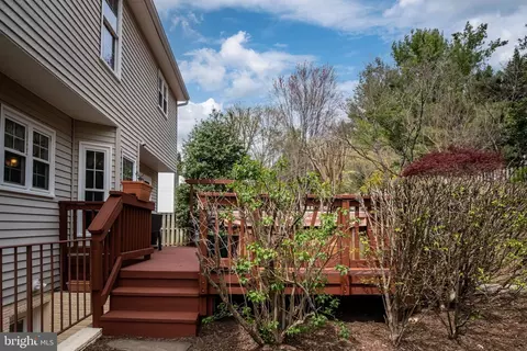 Exterior - 9051 Cottage Loop, Bristow, VA 20136 photo 7 of 21