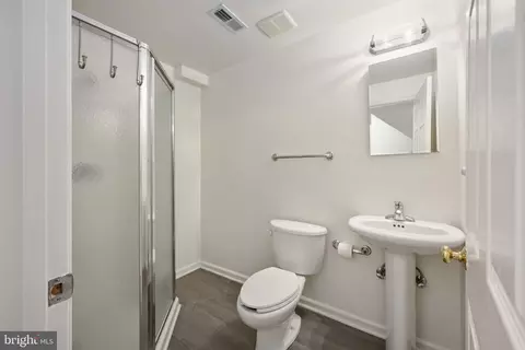 Bath - 9051 Cottage Loop, Bristow, VA 20136 photo 6 of 7
