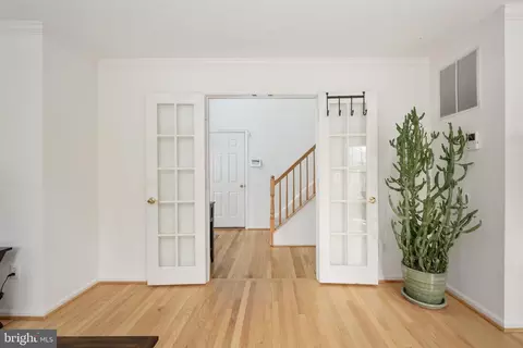 Entry Way - 9051 Cottage Loop, Bristow, VA 20136 photo 3 of 8