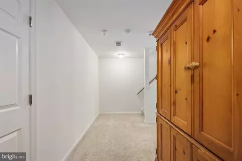 Entry Way - 9051 Cottage Loop, Bristow, VA 20136 photo 6 of 8