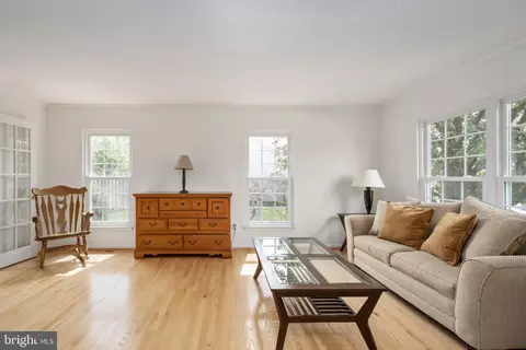Living - 9051 Cottage Loop, Bristow, VA 20136 photo 1 of 4