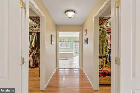 Entry Way - 8102 Ebert Dr, Manassas, VA 20112 photo 5 of 5