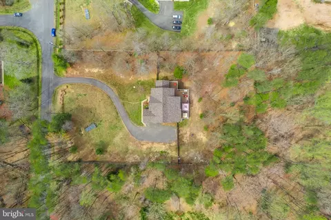 View/Area - 8102 Ebert Dr, Manassas, VA 20112 photo 5 of 6