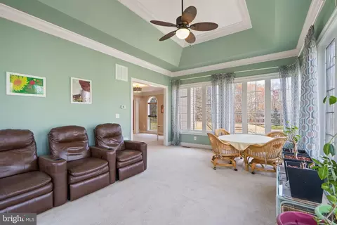 Living - 8102 Ebert Dr, Manassas, VA 20112 photo 3 of 15