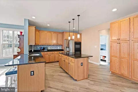 Kitchen - 8102 Ebert Dr, Manassas, VA 20112 photo 3 of 5