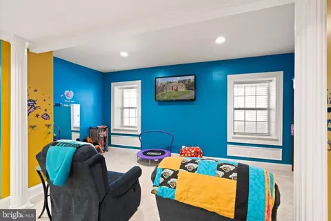 Bedroom - 8102 Ebert Dr, Manassas, VA 20112 photo 11 of 12