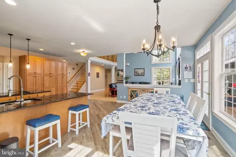 Dining - 8102 Ebert Dr, Manassas, VA 20112 photo 2 of 2