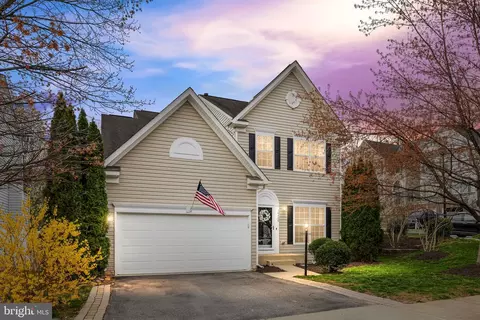 16400 Plumage Eagle St, Woodbridge, VA 22191
