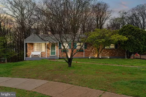 14414 Fairview Ln, Woodbridge, VA 22193