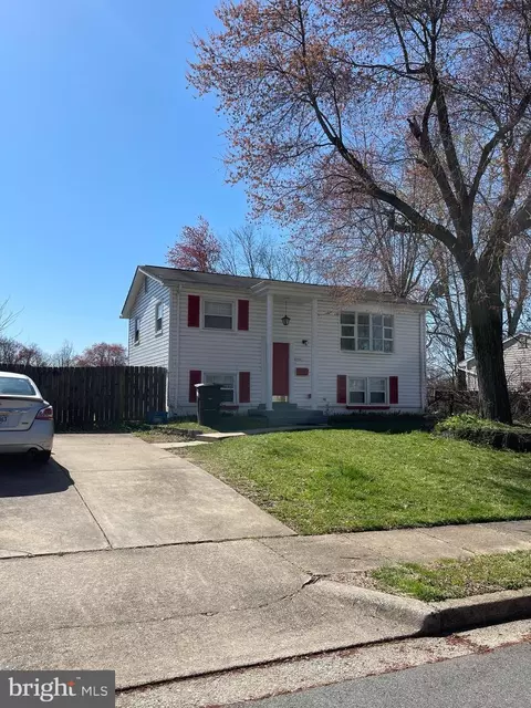 4541 Kendall Dr, Woodbridge, VA 22193
