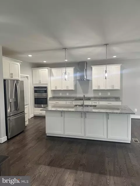 Kitchen - 8501 Rolling Rd, Manassas, VA 20110 photo 2 of 7