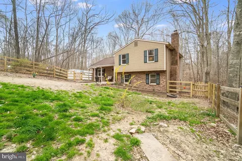 13374 Marie Dr, Manassas, VA 20112