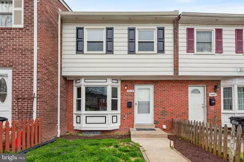 3442 Beale Ct, Woodbridge, VA 22193