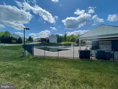 Exterior - 18463 Kerill Rd, Triangle, VA 22172 photo 11 of 18