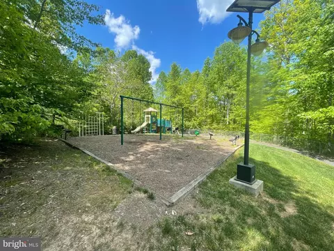 Exterior - 18463 Kerill Rd, Triangle, VA 22172 photo 14 of 18