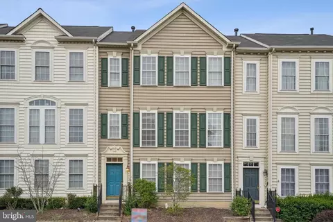 4902 Dashiell Pl, Woodbridge, VA 22192