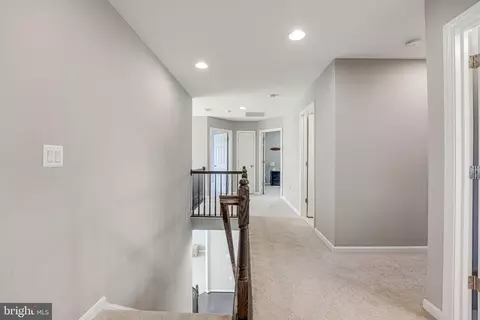 Entry Way - 3825 Grafton Ct, Triangle, VA 22172 photo 4 of 5