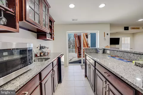 Kitchen - 3825 Grafton Ct, Triangle, VA 22172 photo 9 of 9