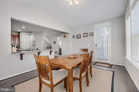 Dining - 3825 Grafton Ct, Triangle, VA 22172 photo 2 of 2