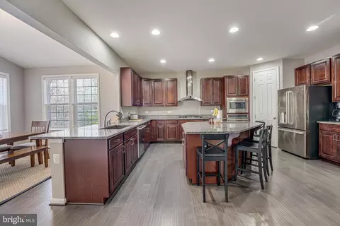 Kitchen - 3825 Grafton Ct, Triangle, VA 22172 photo 2 of 9